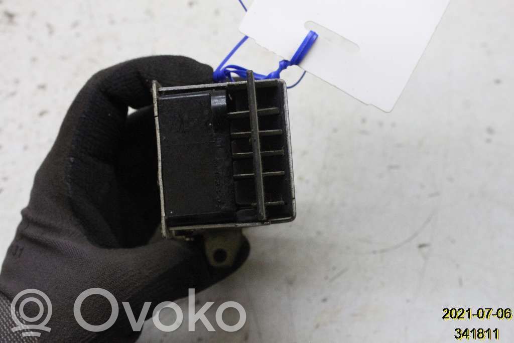 Lukturu slēdzis   2161212