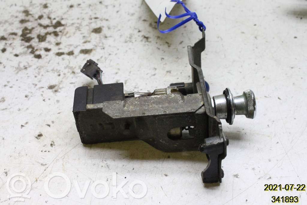 Light switch   D2SB17D432AB