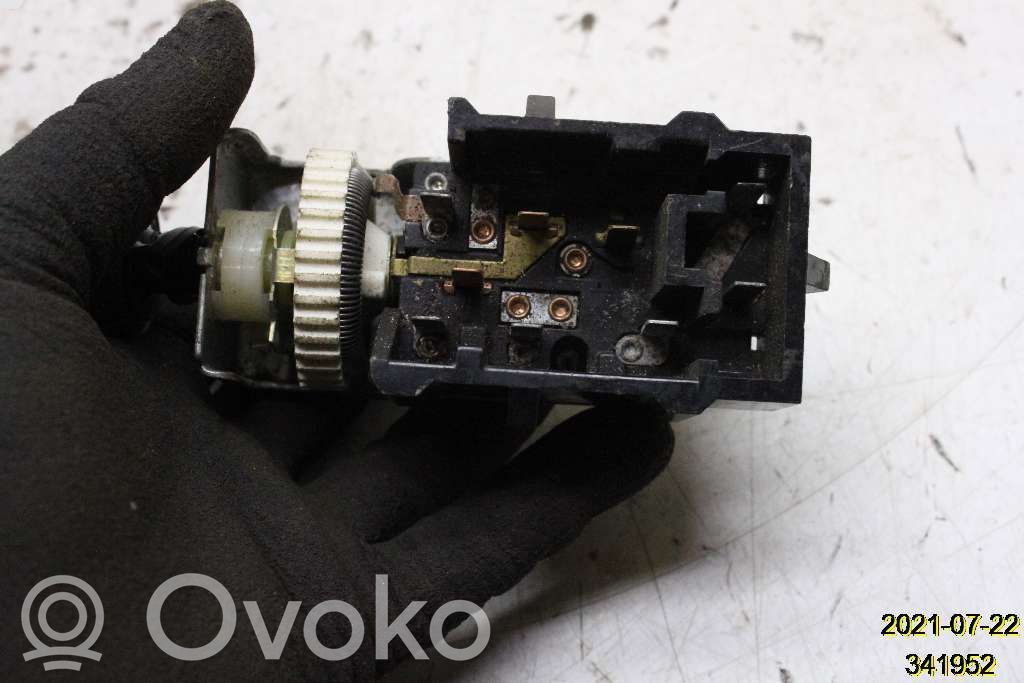 Interruptor de luz   E0AB11654DA