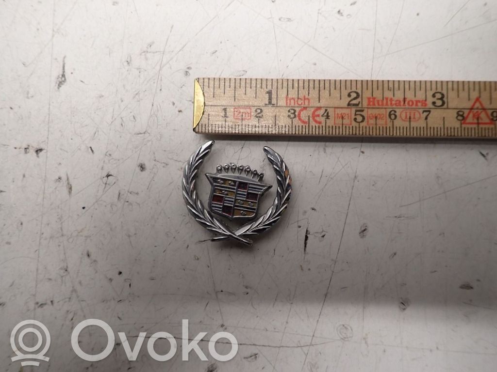 Cadillac DeVille Logo, emblème, badge 