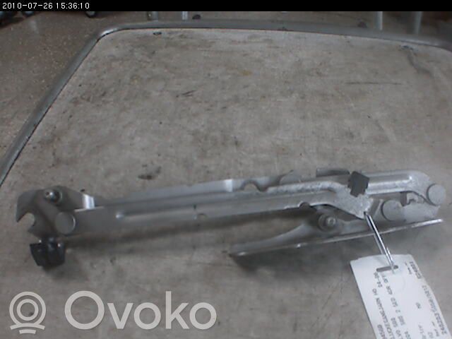 Volvo S80 Tailgate/trunk/boot hinge 