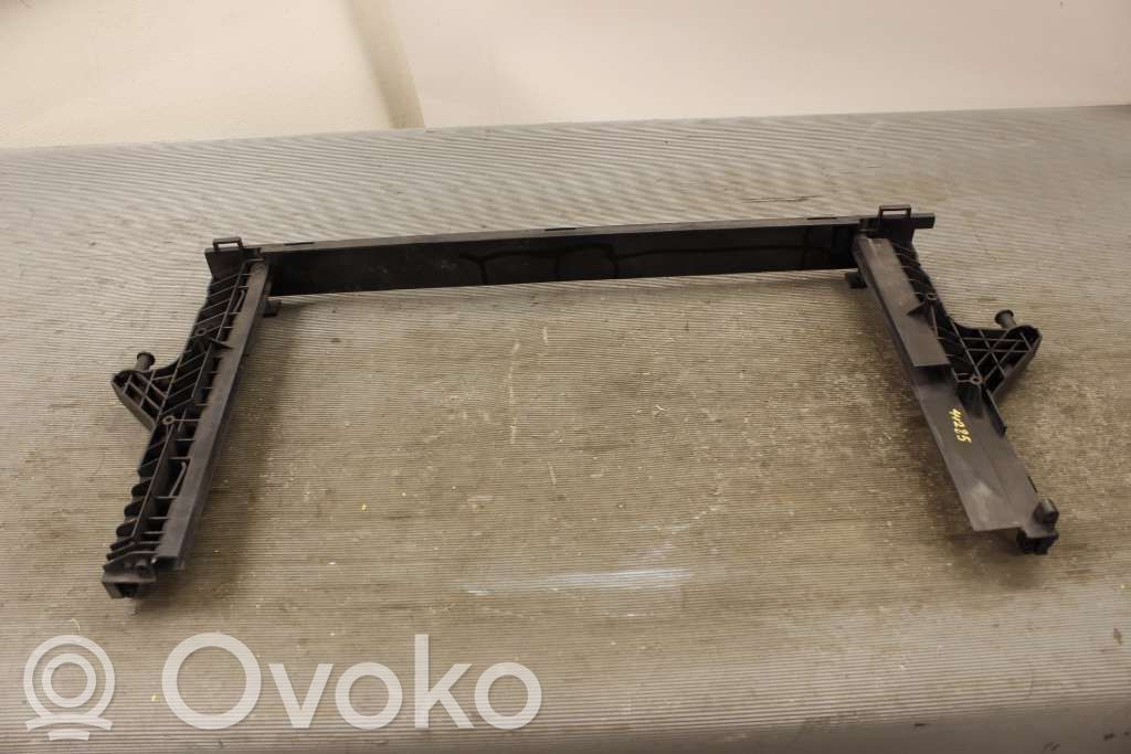 Radiator support slam panel bracket   30714063