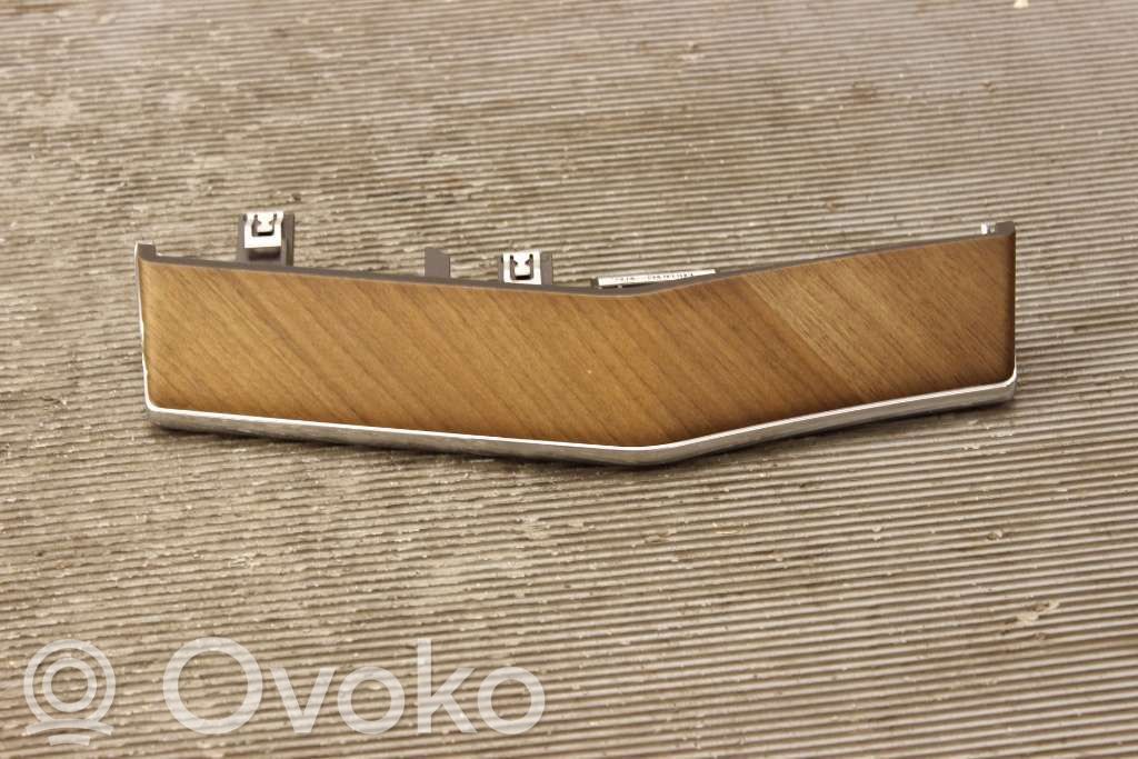 Volvo XC90 Dekoratyvinė apdailos juostelė 