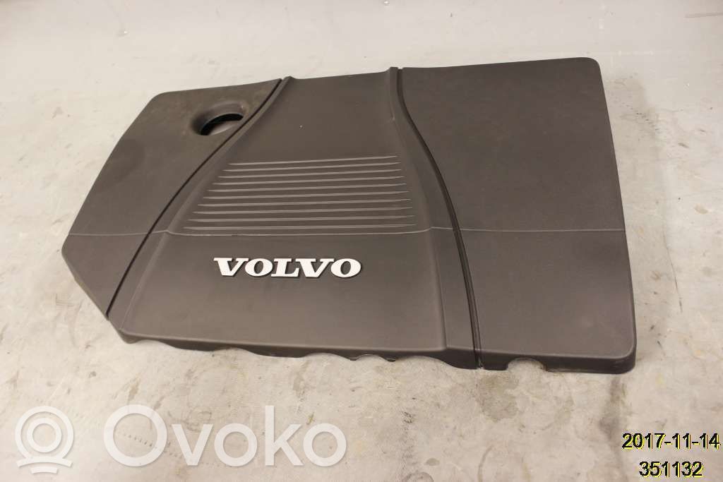 Volvo V70 Capac protecție motor 