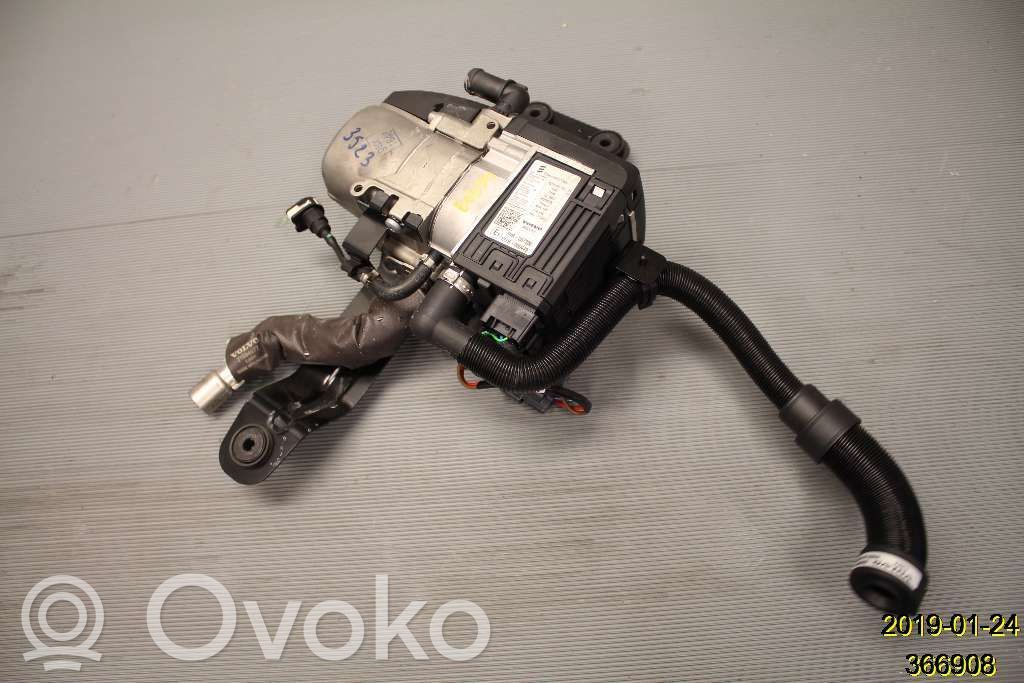 Volvo XC40 Podgrzewacz paliwa 