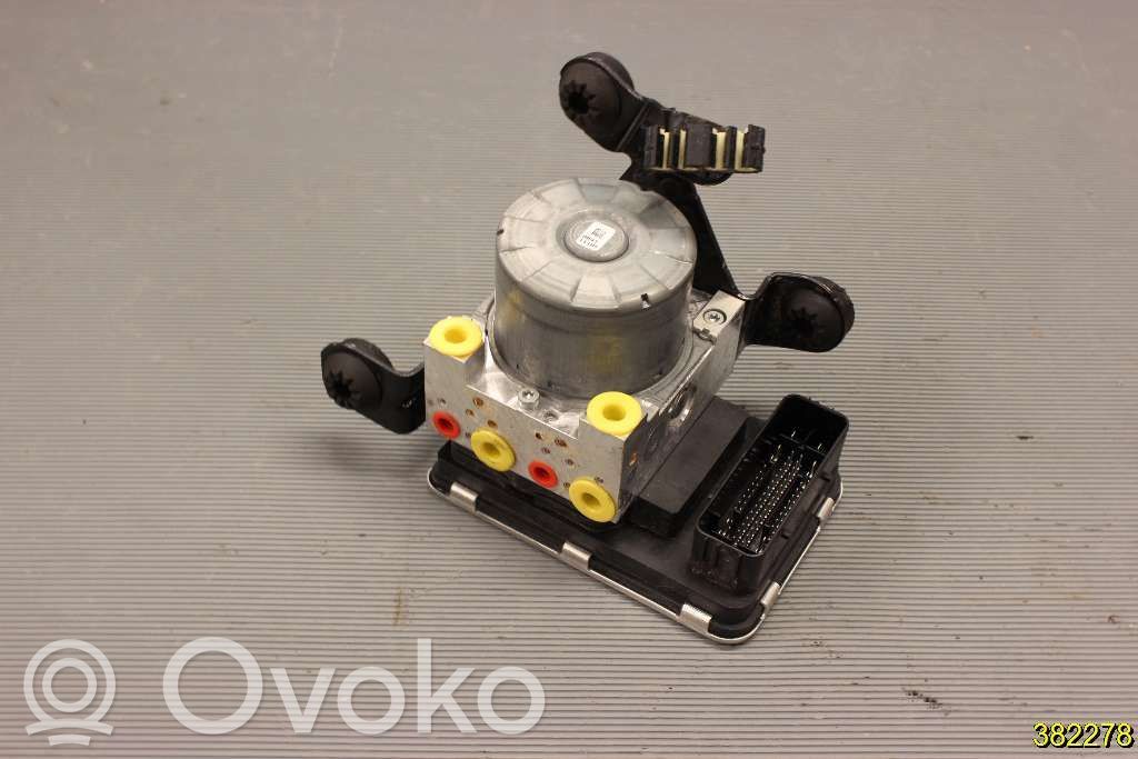 Volvo XC90 ABS Blokas 