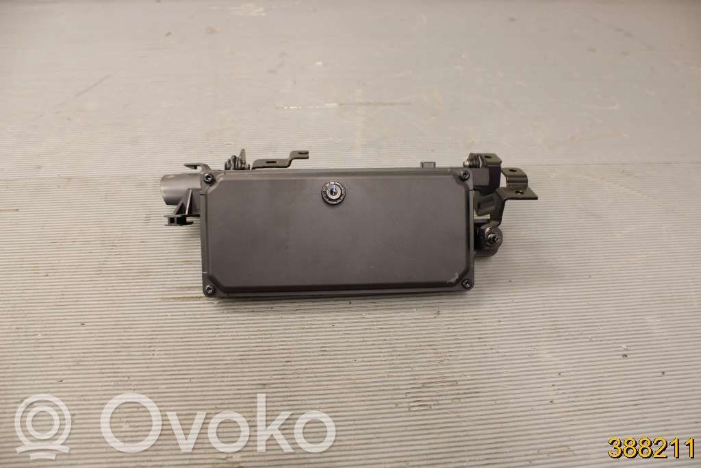 Volvo XC40 Distronic sensor radar 