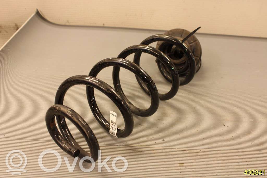 Volvo XC40 Sprężyna tylna 