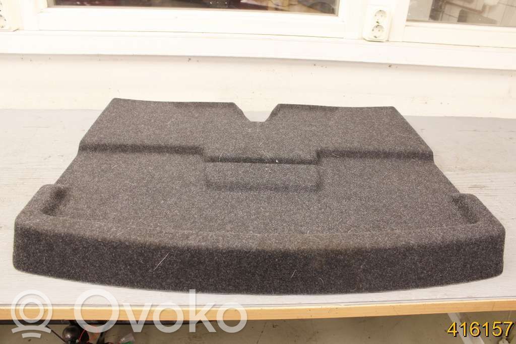 Volvo V40 Cross country Kita salono detalė 