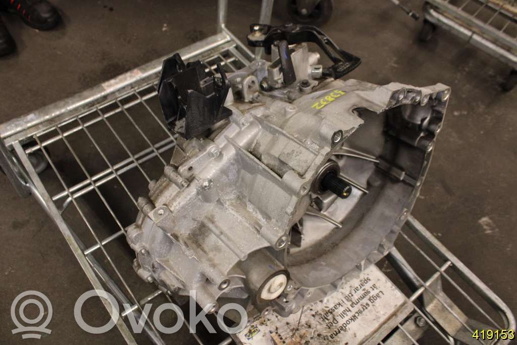 Volvo V40 Manualna 6-biegowa skrzynia biegów 