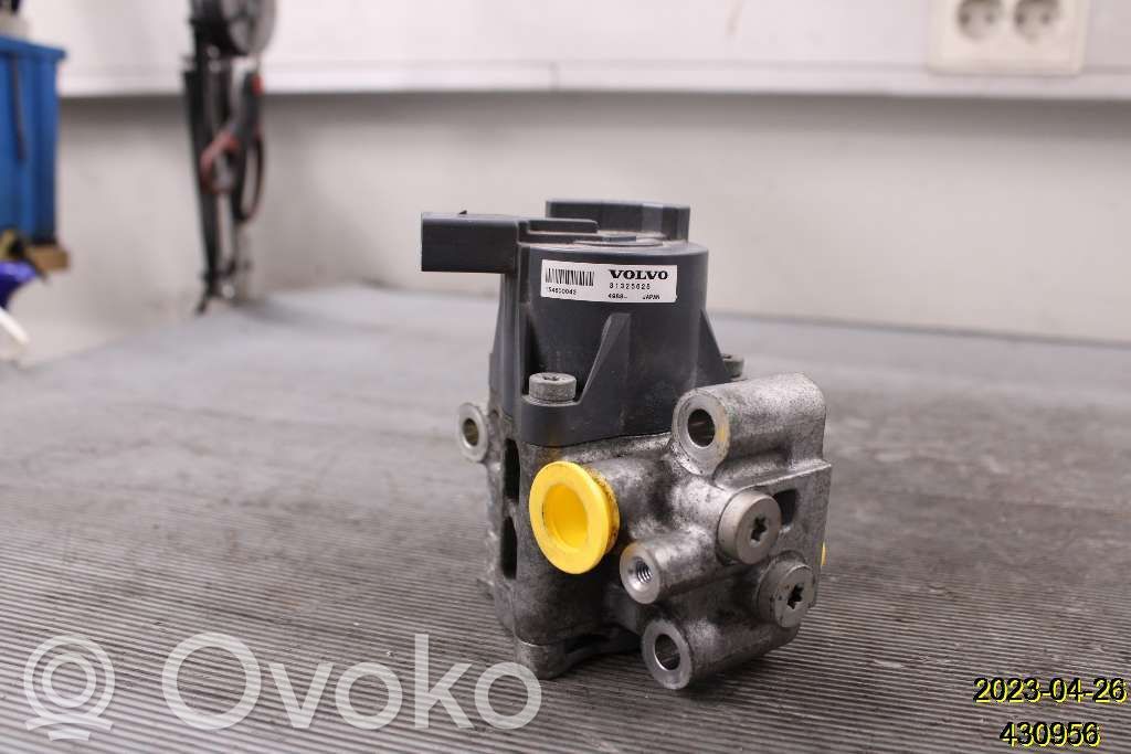 Volvo V60 Öljypumppu 
