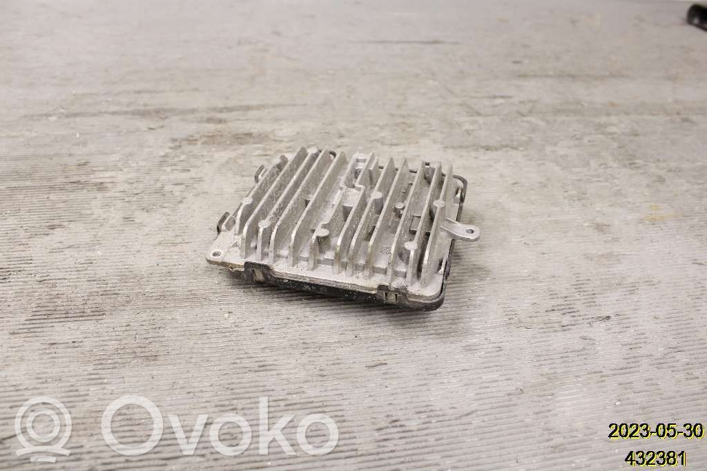 Volvo S90, V90 Light module LCM 