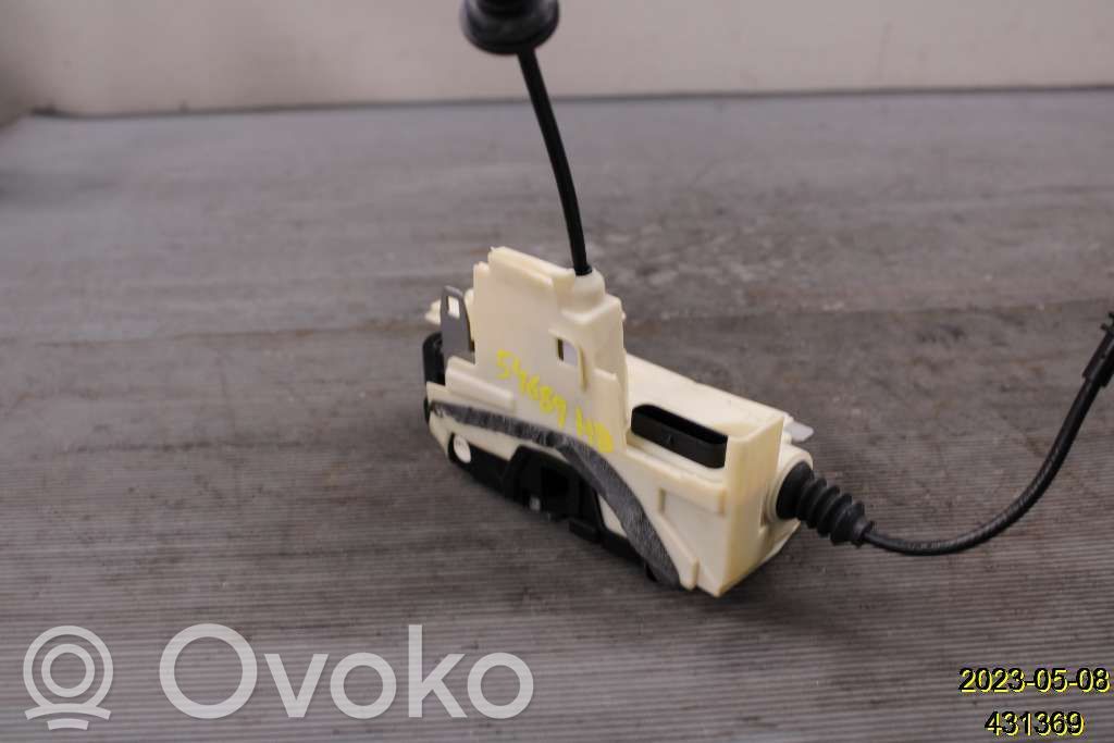 Volvo XC90 Keskuslukituksen moottori 