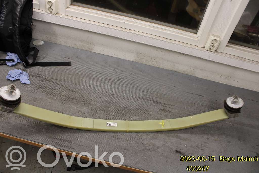 Rear leaf spring   32370038,32283978