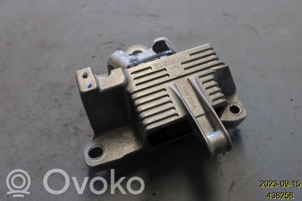Volvo XC40 Engine mount bracket 