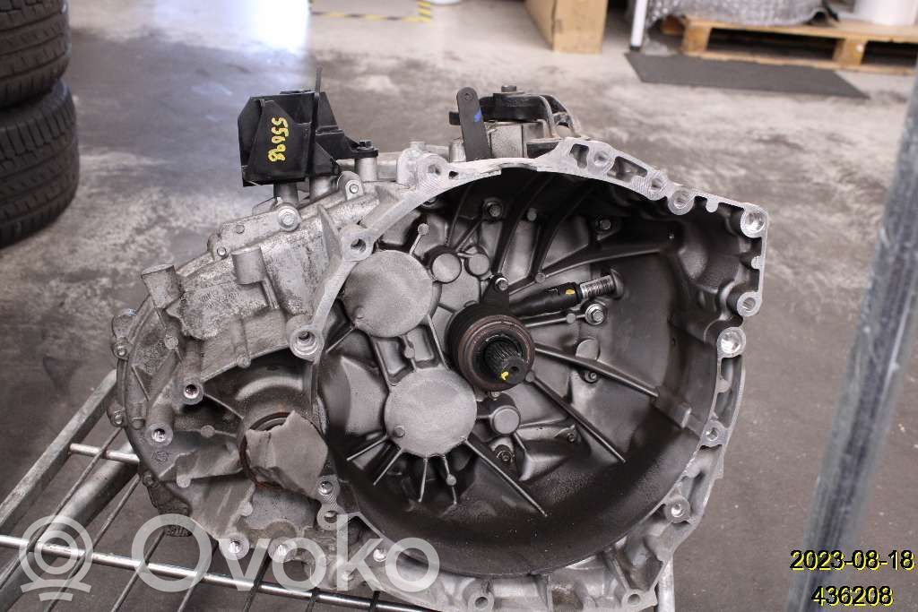 Volvo V40 Mechaninė 6 pavarų dėžė 