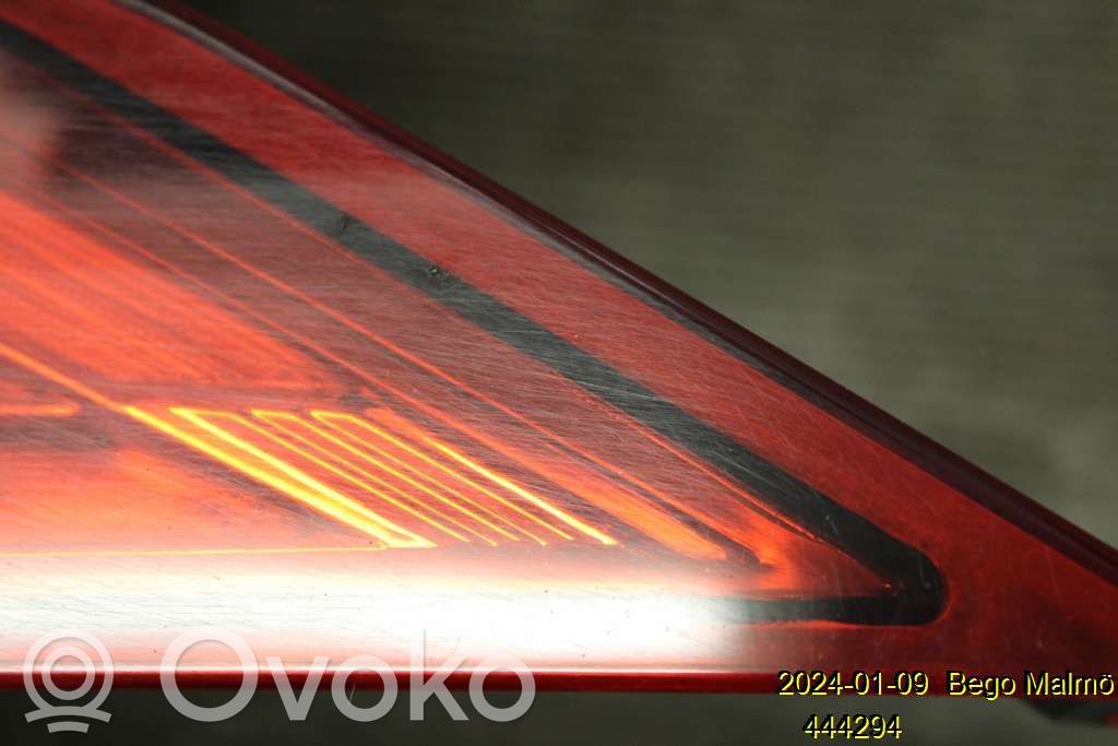 Volvo V60 Takaluukun takavalot 