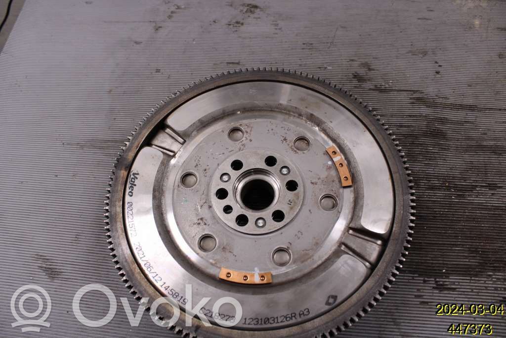 Dacia Sandero III Volante motor 