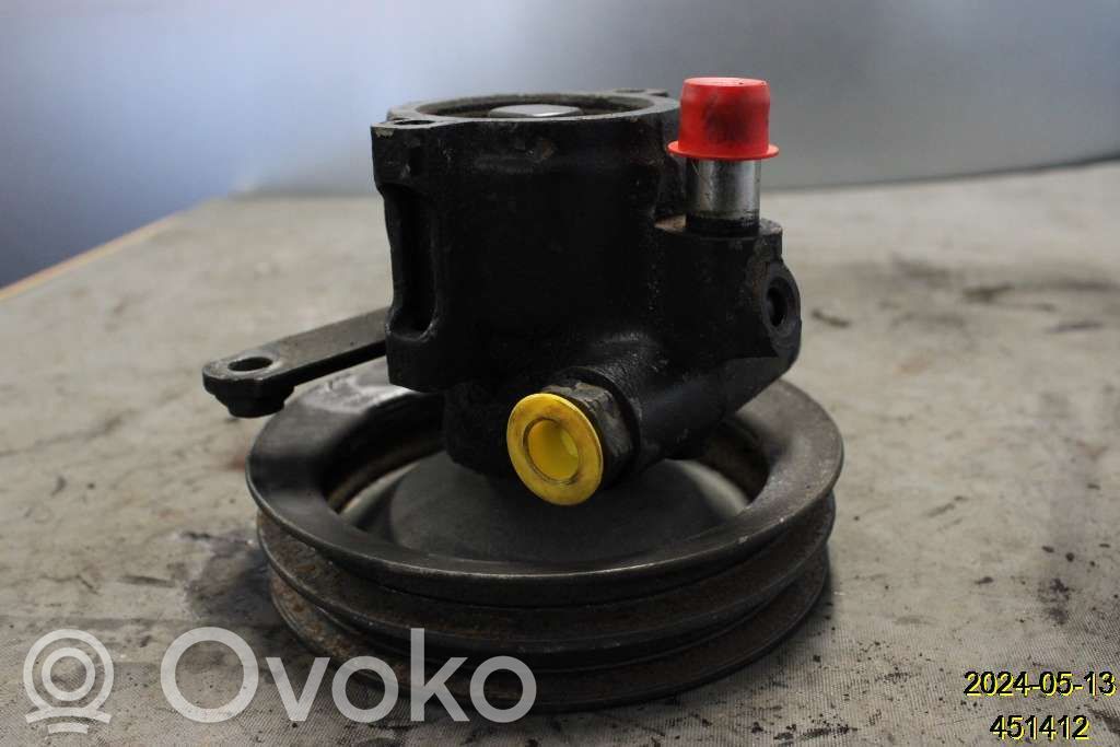 Volvo 940 Ohjaustehostimen pumppu 