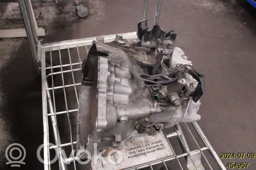 Volvo V40 Mechaninė 6 pavarų dėžė 