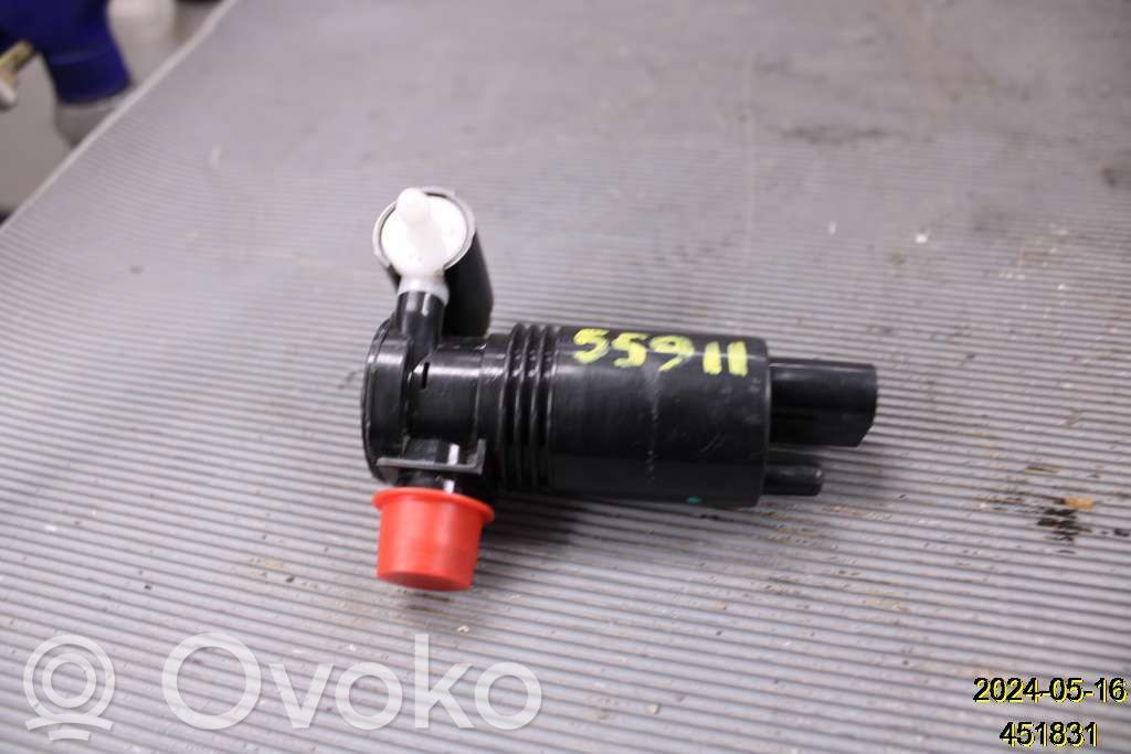 Volvo XC60 Windscreen/windshield washer pump 