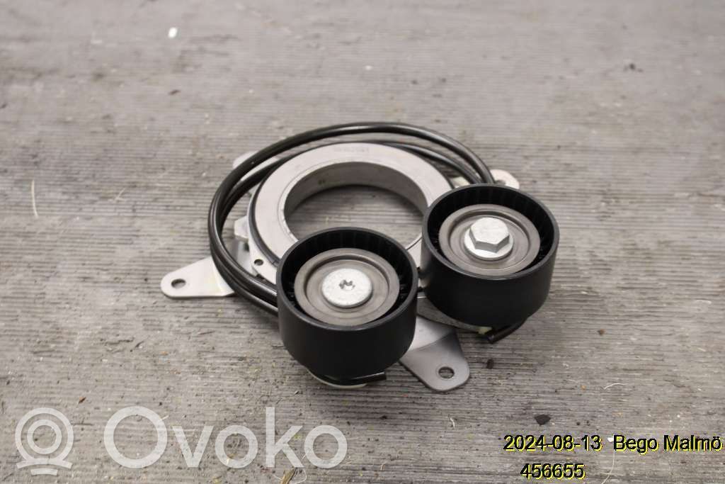 Volvo S60 Generatoriaus kronšteinas 