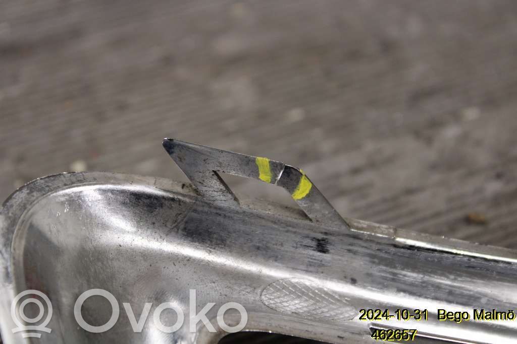 Renault Captur Verkleidung Nebelscheinwerfer / Gitter vorne 