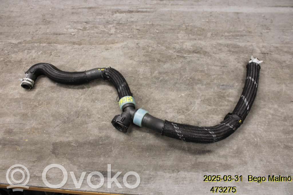 Przewód / Wąż chłodnicy   215018685R