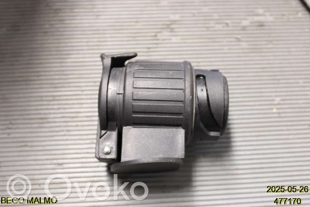 Volvo V70 Hak holowniczy / Komplet 