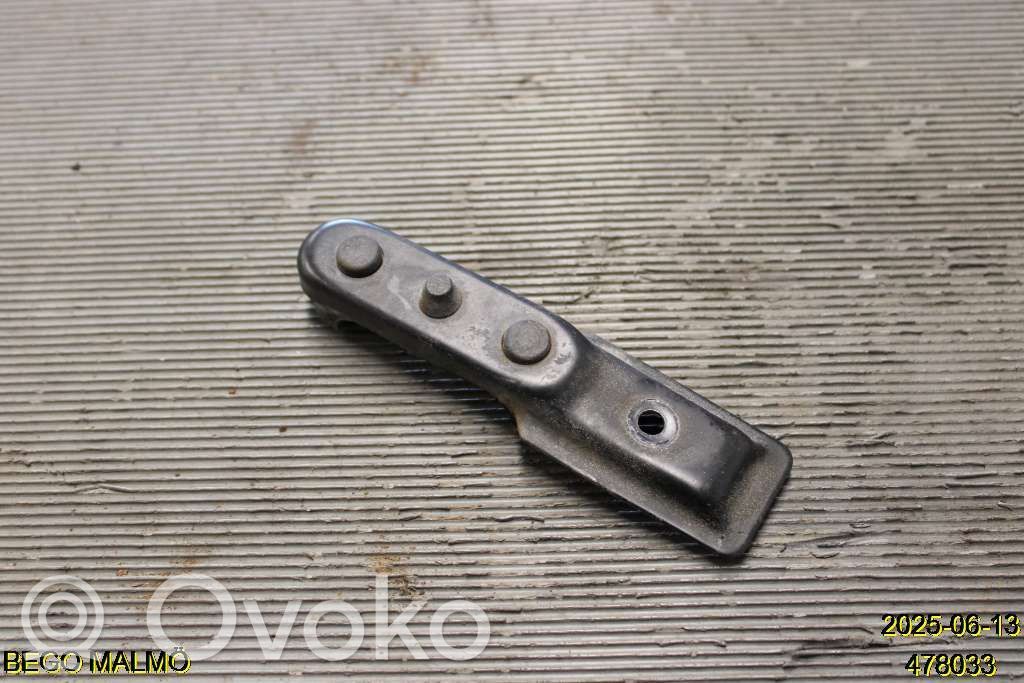 Volvo 940 Top upper radiator support slam panel 