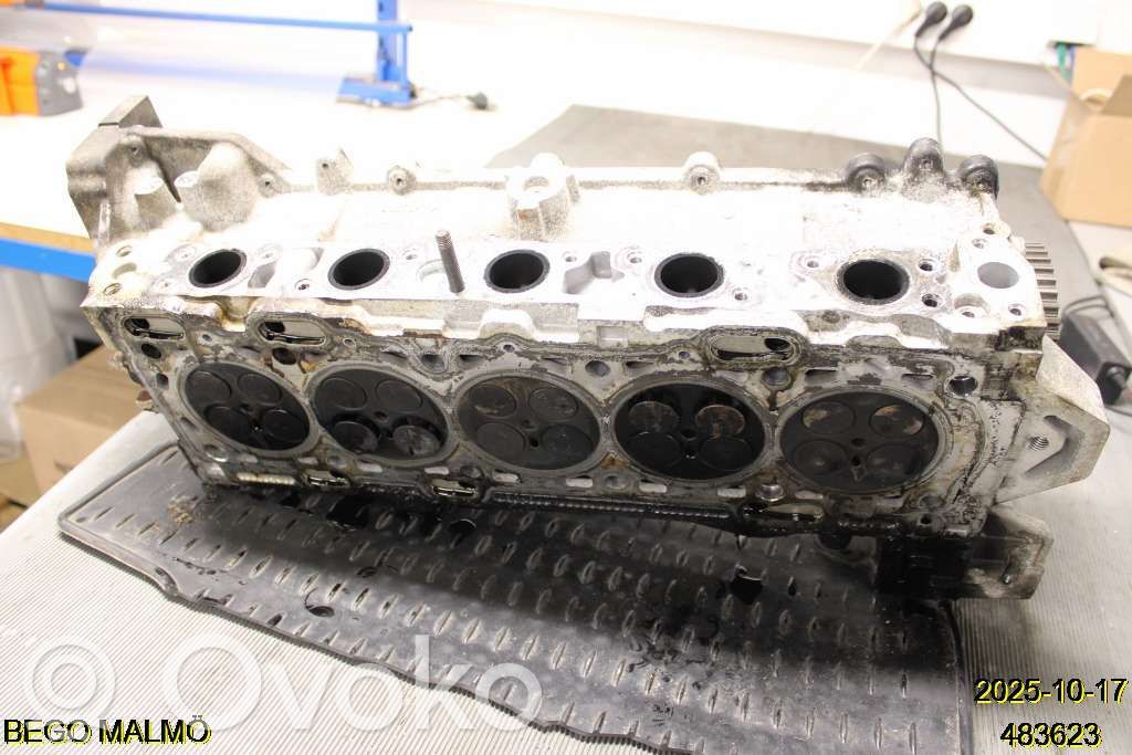 Volvo V70 Engine head 