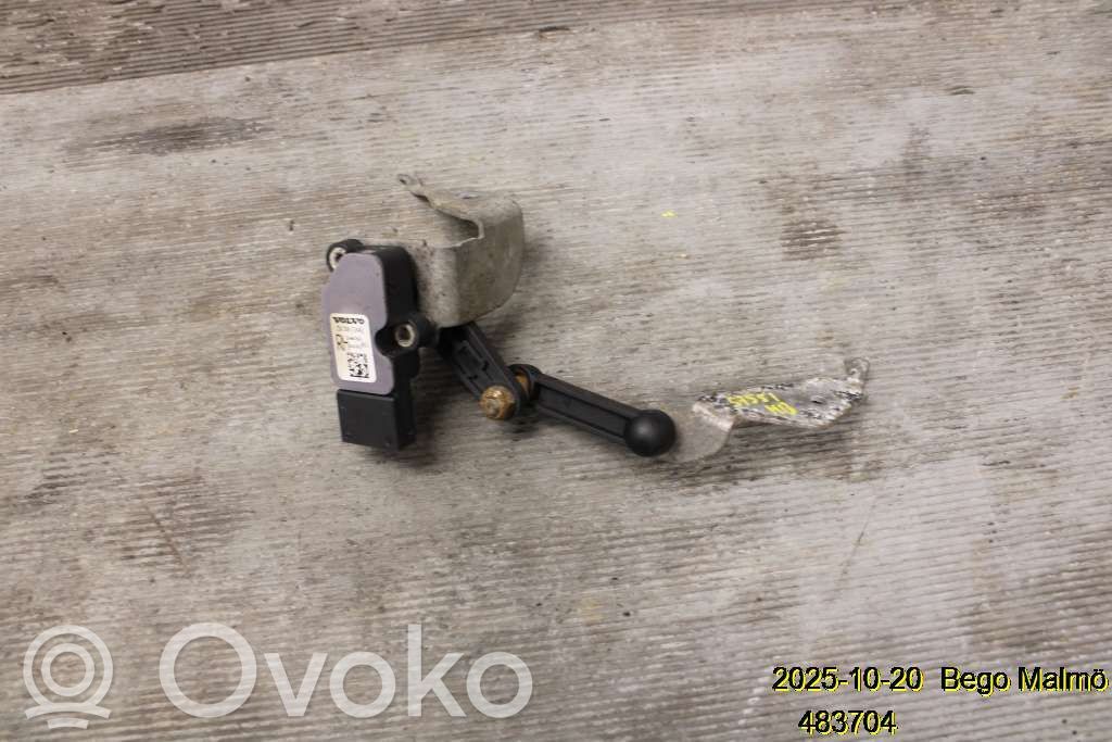 Volvo S90, V90 Sensor de nivel del faro delantero/principal 