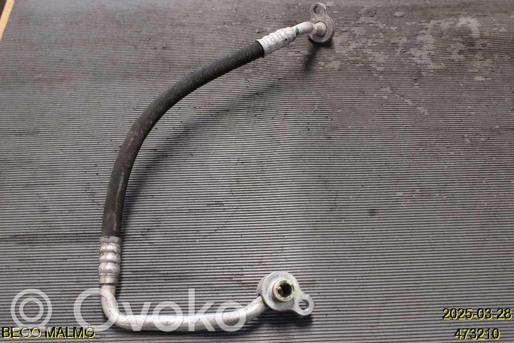 Volvo V40 Ilmastointilaitteen putki (A/C) 