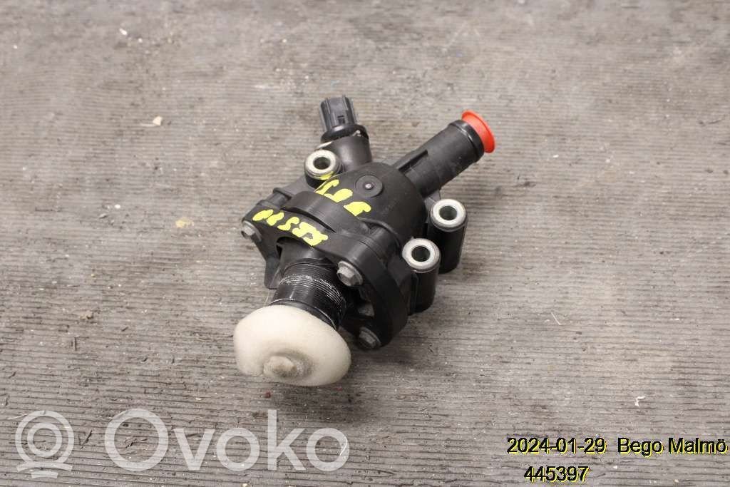 Volvo V70 Termostats / termostata korpuss 