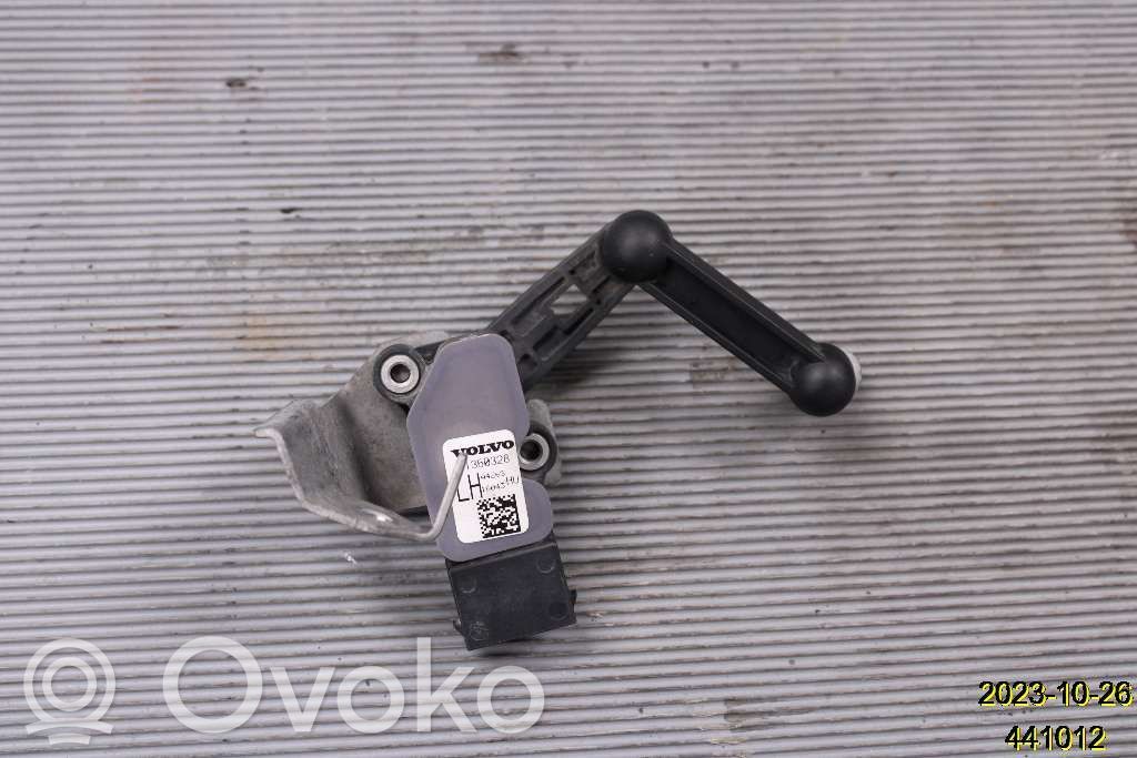 Volvo XC90 Headlight/headlamp level sensor 