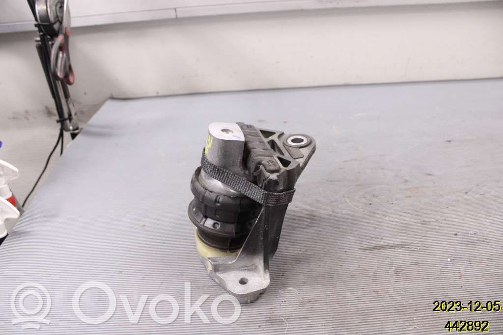 Engine mount bracket   32298680