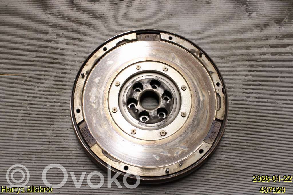 Vauhtipyörä   31256716