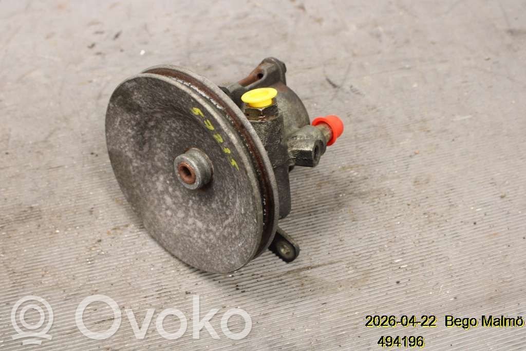 Ohjaustehostimen pumppu   8251726