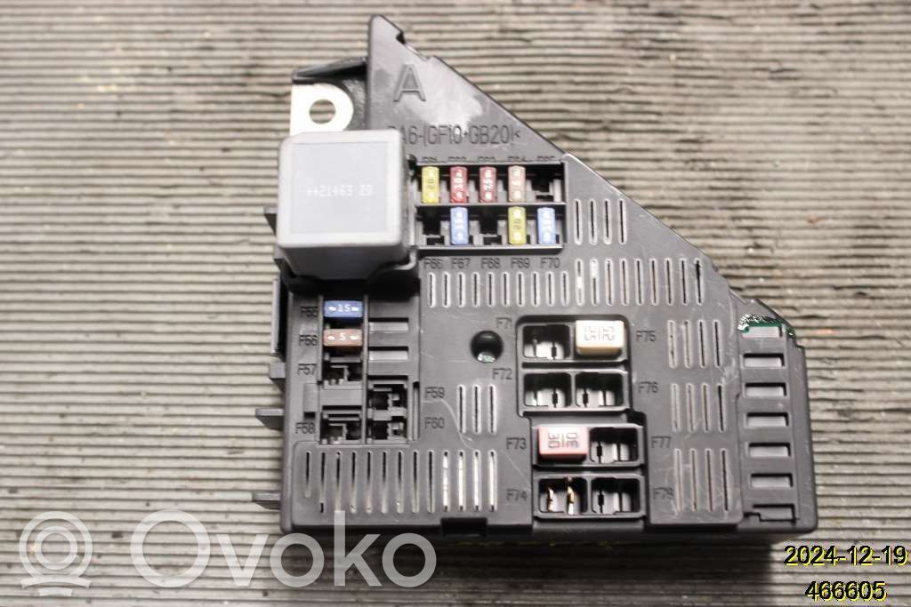 Volvo V60 Fuse module 