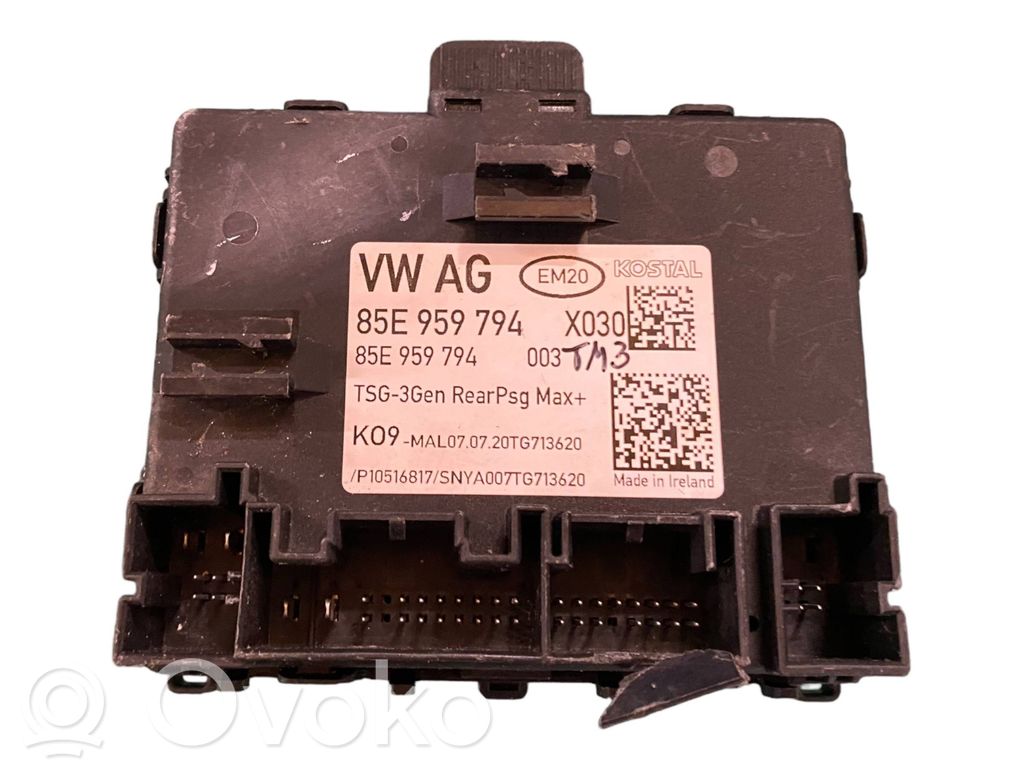 Audi Q4 Sportback e-tron Door control unit/module 