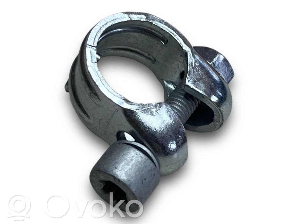 Opel Corsa C Mocowanie / Zacisk hamulca tylnego 