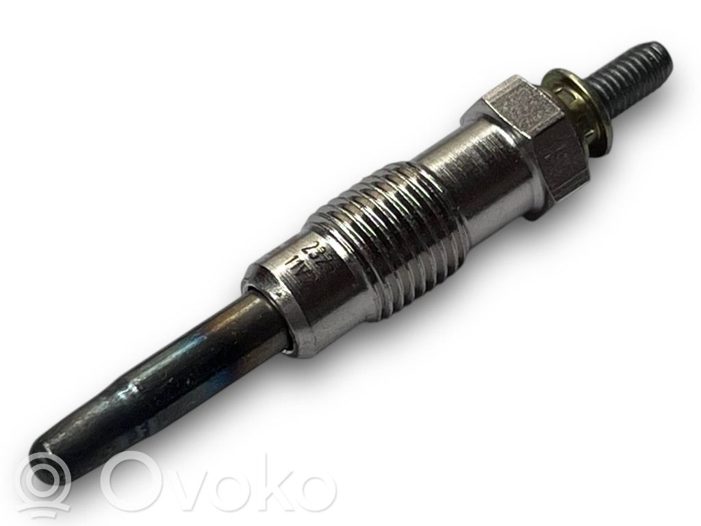Žvakė (-ės)   S656,71735461
