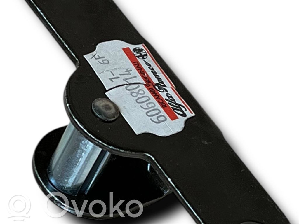 Alfa Romeo 147 Oil filter mounting bracket 