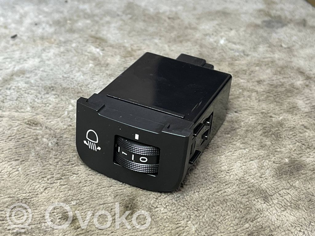KIA Carens III Rear glass lock/latch 