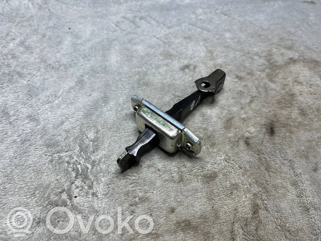 Rear glass lock/latch   C751,79480A2000