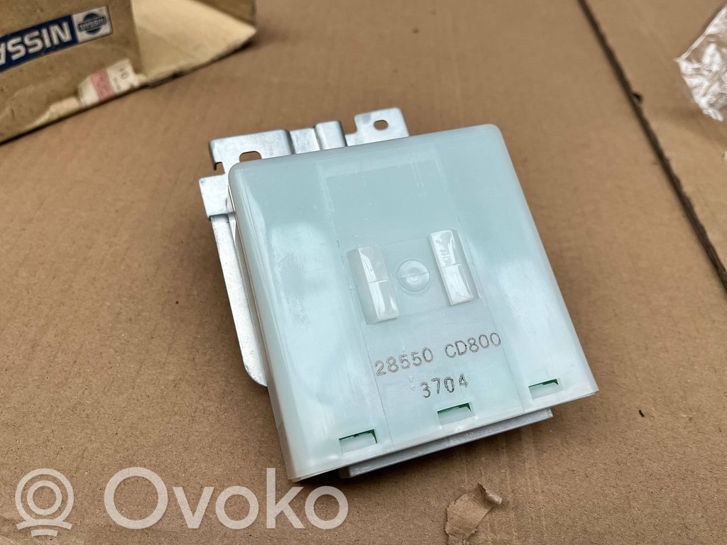 Nissan Primera Rear glass lock/latch 