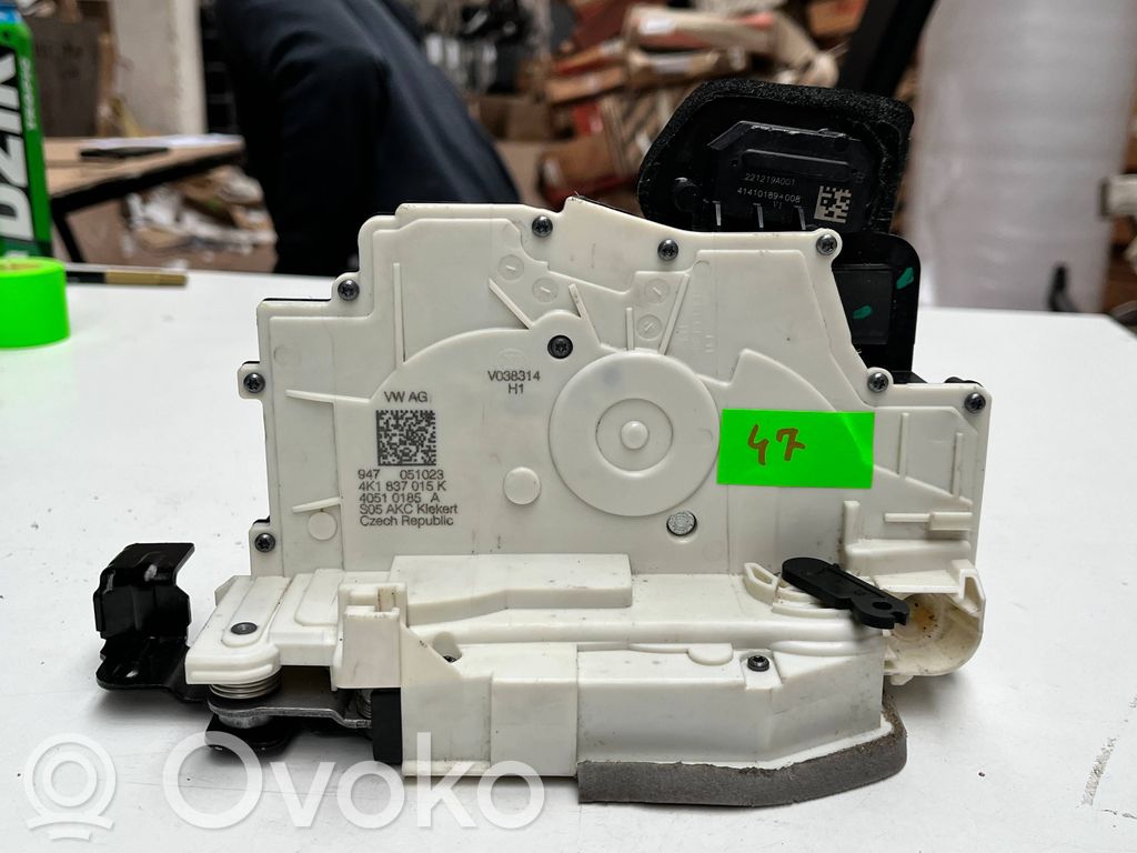 Audi A6 S6 C8 4K Rear glass lock/latch 