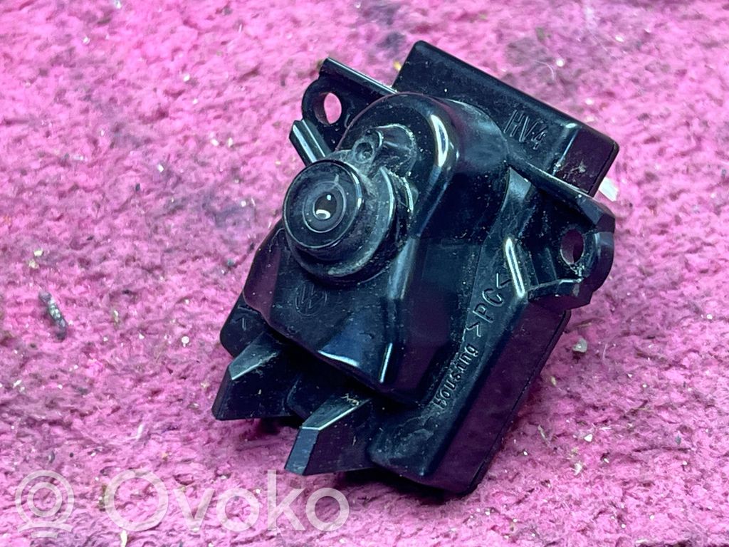 Seat Leon (5F) Rear glass lock/latch 