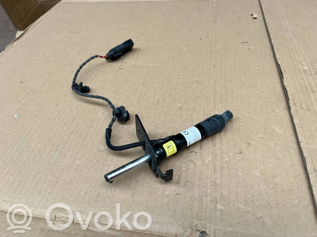 Rear glass lock/latch   E369,20361762