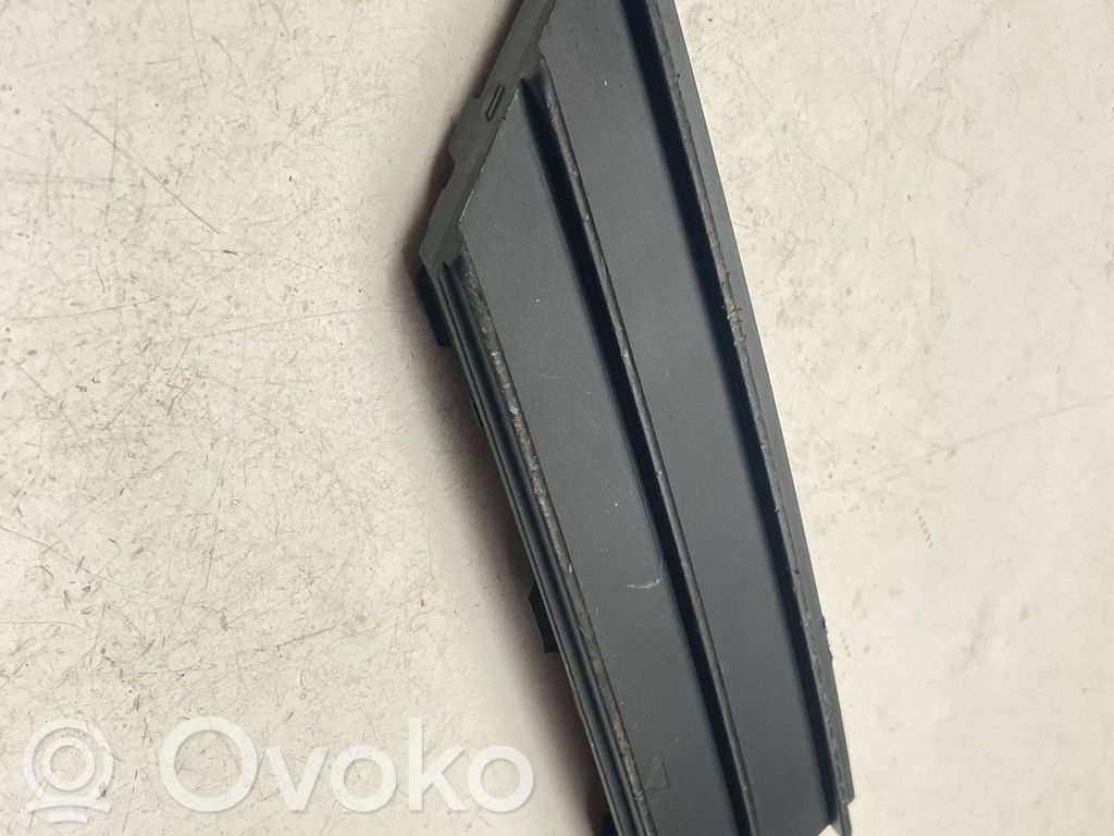 Volkswagen Tayron II Takaikkunan lukituksen vastakappale 
